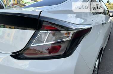 Хэтчбек Chevrolet Volt 2017 в Киеве