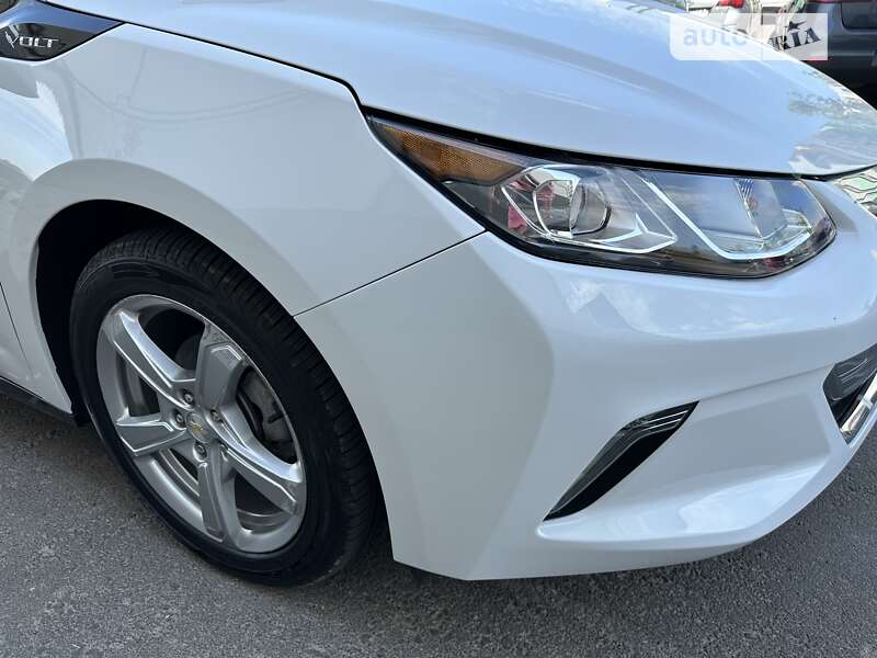 Хэтчбек Chevrolet Volt 2017 в Киеве фото 32 Хэтчбек Chevrolet Volt 2017 в Киеве