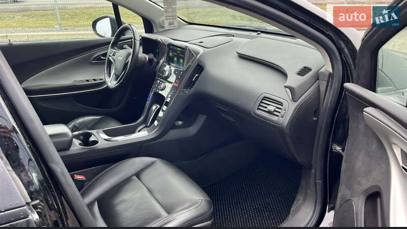 Хэтчбек Chevrolet Volt 2012 в Днепре