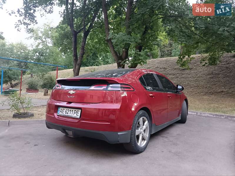 Хэтчбек Chevrolet Volt 2012 в Каменском