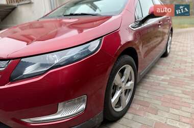 Хэтчбек Chevrolet Volt 2014 в Полтаве