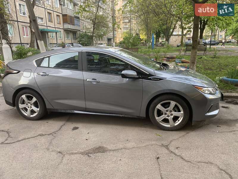 Хэтчбек Chevrolet Volt 2018 в Кривом Роге