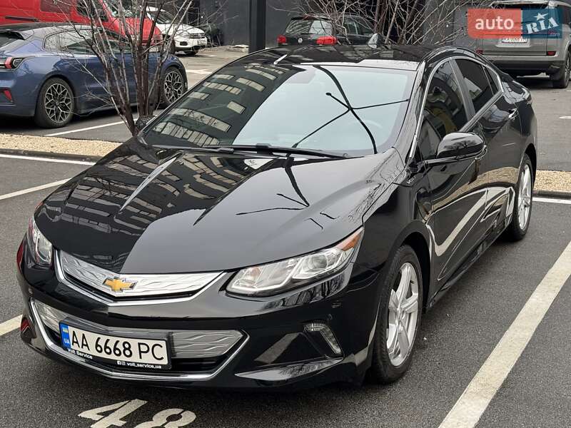 Хэтчбек Chevrolet Volt 2018 в Киеве