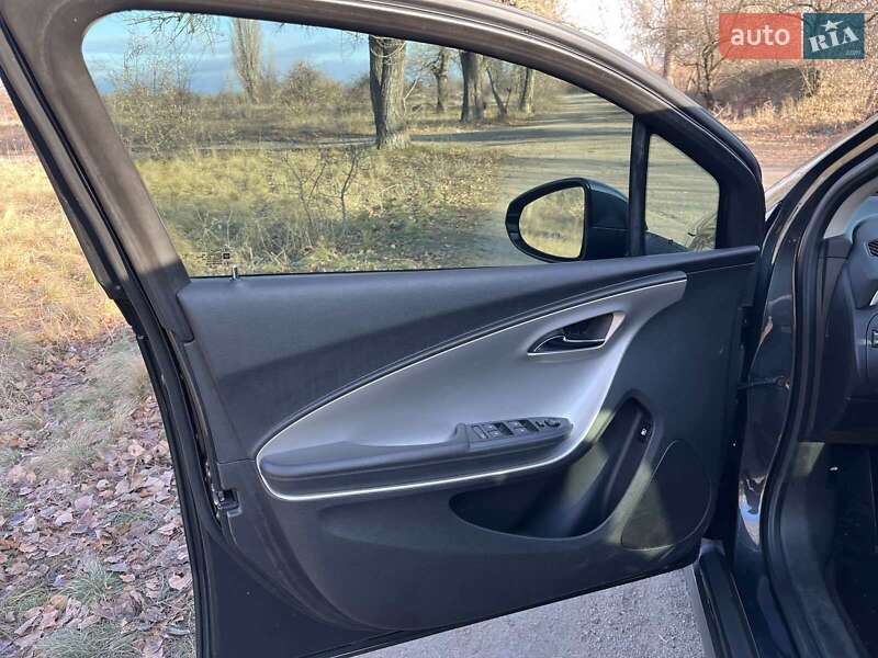 Хетчбек Chevrolet Volt 2015 в Кременчуці