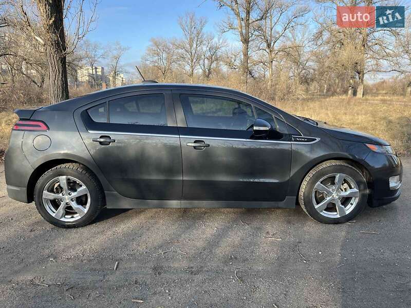 Хетчбек Chevrolet Volt 2015 в Кременчуці