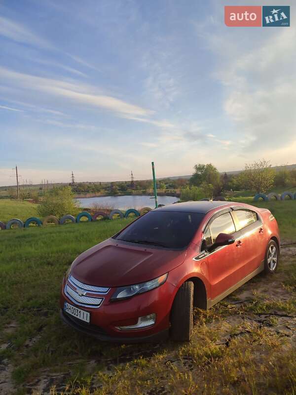 Хэтчбек Chevrolet Volt 2012 в Славянске