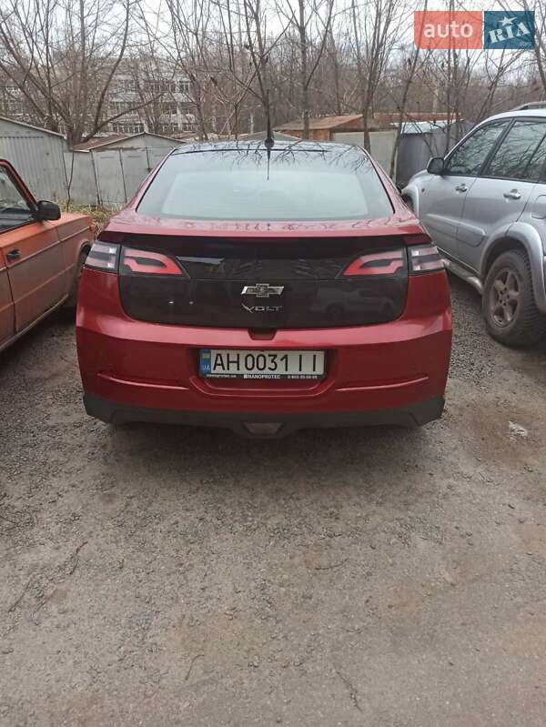 Хэтчбек Chevrolet Volt 2012 в Славянске