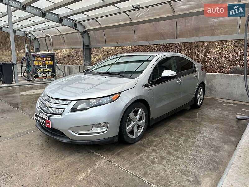 Хетчбек Chevrolet Volt 2014 в Києві