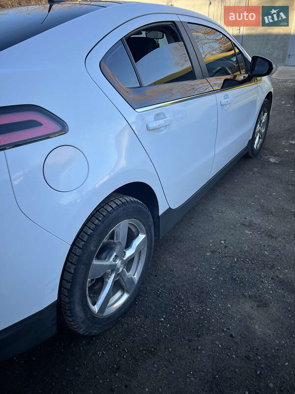 Хетчбек Chevrolet Volt 2011 в Бориславі