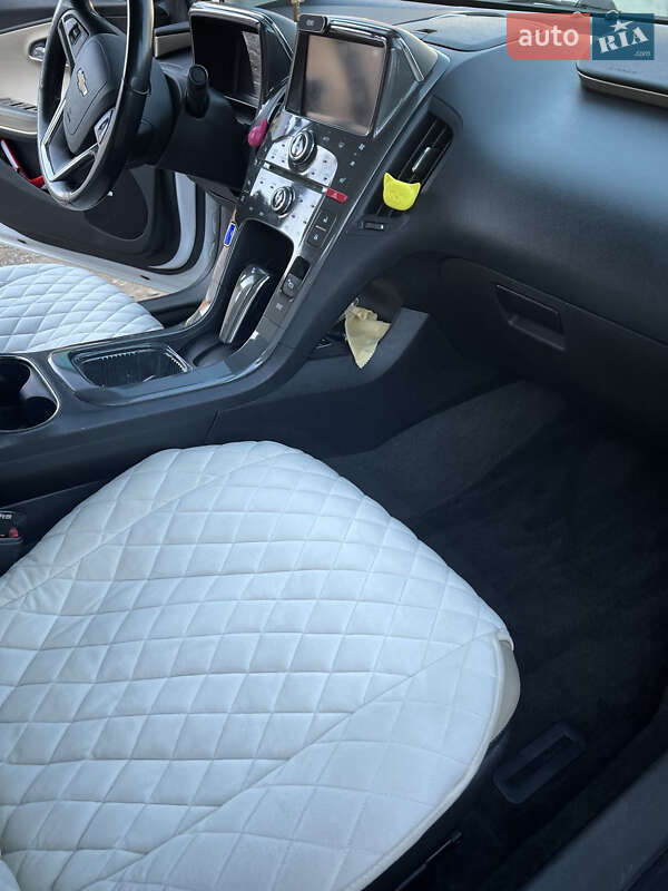 Хетчбек Chevrolet Volt 2011 в Бориславі