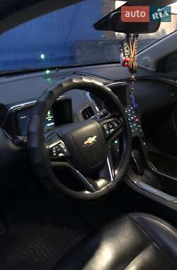 Хэтчбек Chevrolet Volt 2013 в 