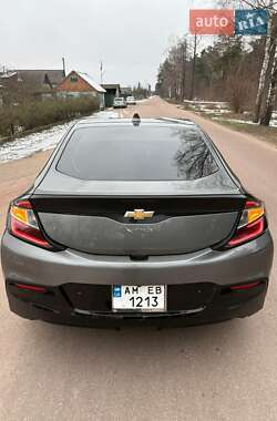 Хэтчбек Chevrolet Volt 2017 в 