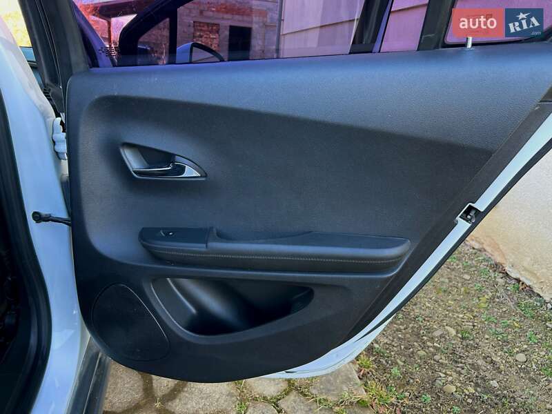 Хетчбек Chevrolet Volt 2013 в Стрию