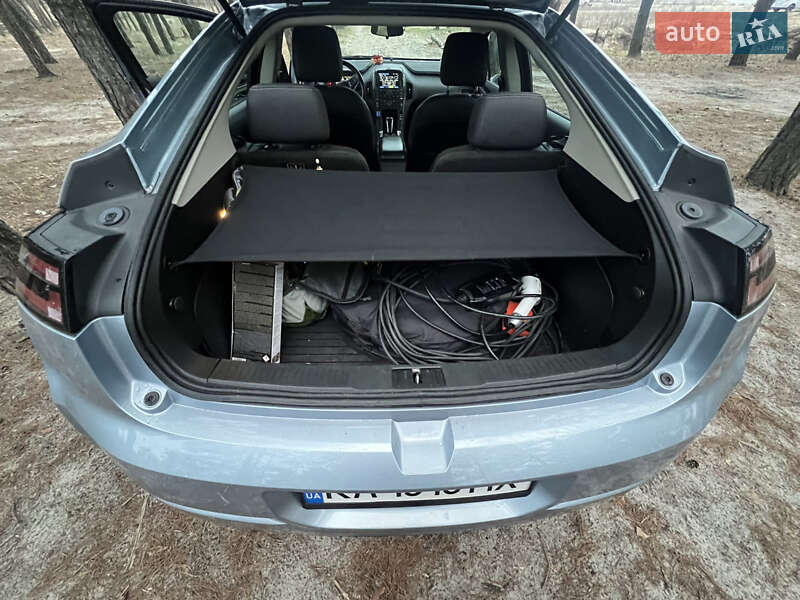 Хетчбек Chevrolet Volt 2014 в Києві