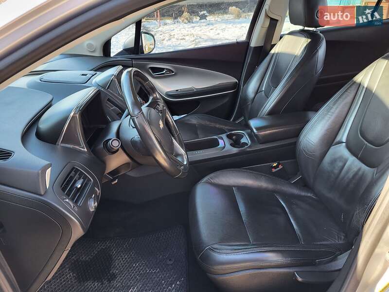 Хэтчбек Chevrolet Volt 2011 в Тернополе