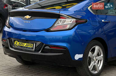 Хэтчбек Chevrolet Volt 2016 в 
