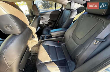 Хетчбек Chevrolet Volt 2015 в 