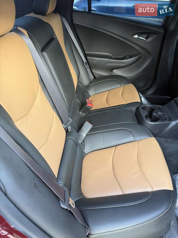 Хэтчбек Chevrolet Volt 2016 в Первомайске