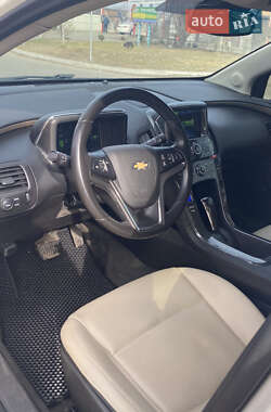 Хэтчбек Chevrolet Volt 2012 в Умани