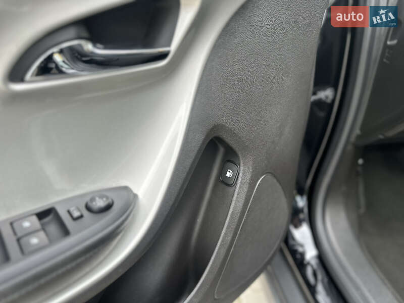 Хэтчбек Chevrolet Volt 2015 в Одессе