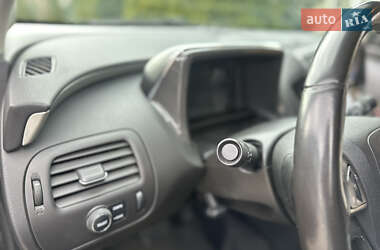Хэтчбек Chevrolet Volt 2015 в 