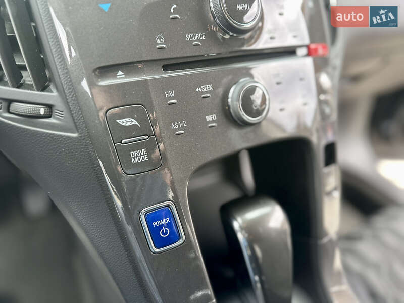 Хэтчбек Chevrolet Volt 2015 в Одессе