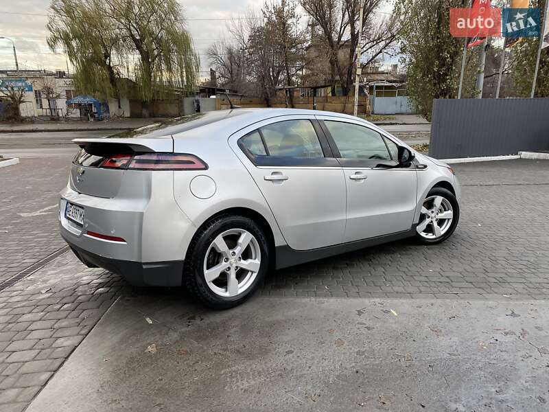 Хэтчбек Chevrolet Volt 2014 в Днепре