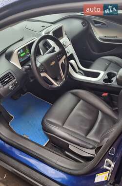 Хэтчбек Chevrolet Volt 2013 в 