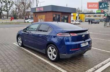 Хэтчбек Chevrolet Volt 2013 в 