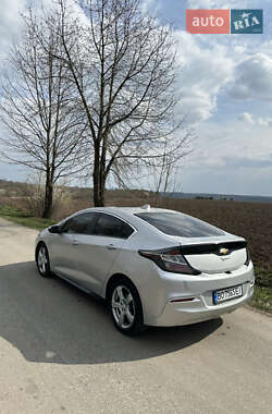 Хэтчбек Chevrolet Volt 2016 в 