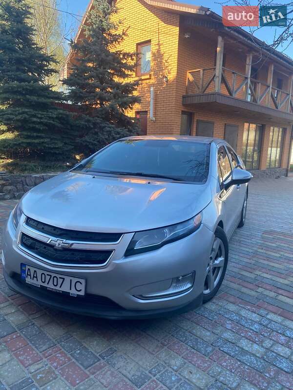 Хетчбек Chevrolet Volt 2013 в Києві
