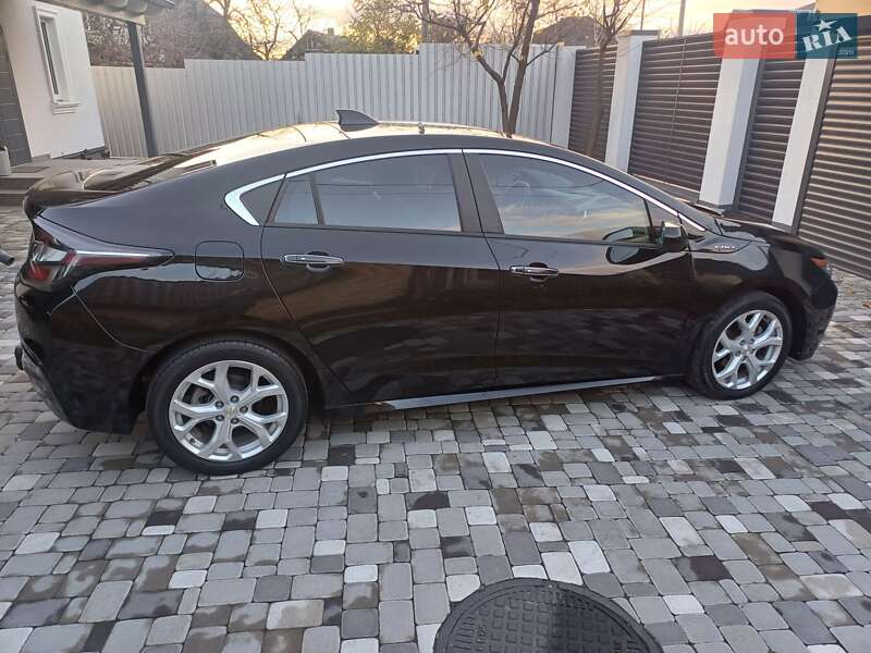 Хэтчбек Chevrolet Volt 2016 в Козине