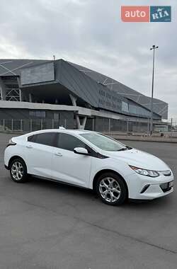 Хэтчбек Chevrolet Volt 2016 в 