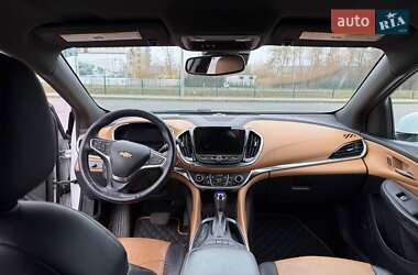 Хэтчбек Chevrolet Volt 2016 в 
