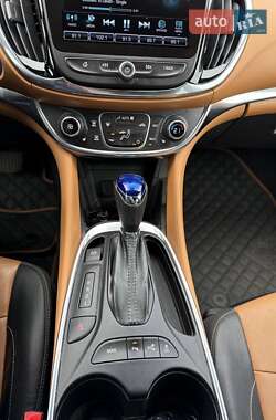 Хэтчбек Chevrolet Volt 2016 в 