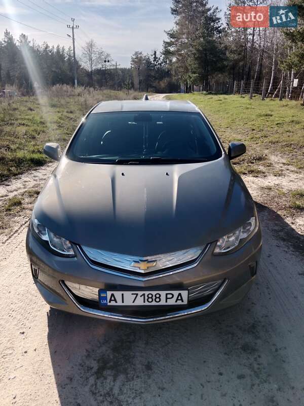 Хэтчбек Chevrolet Volt 2017 в 