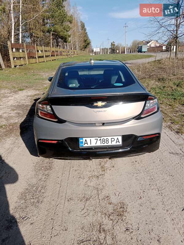 Хетчбек Chevrolet Volt 2017 в Києві