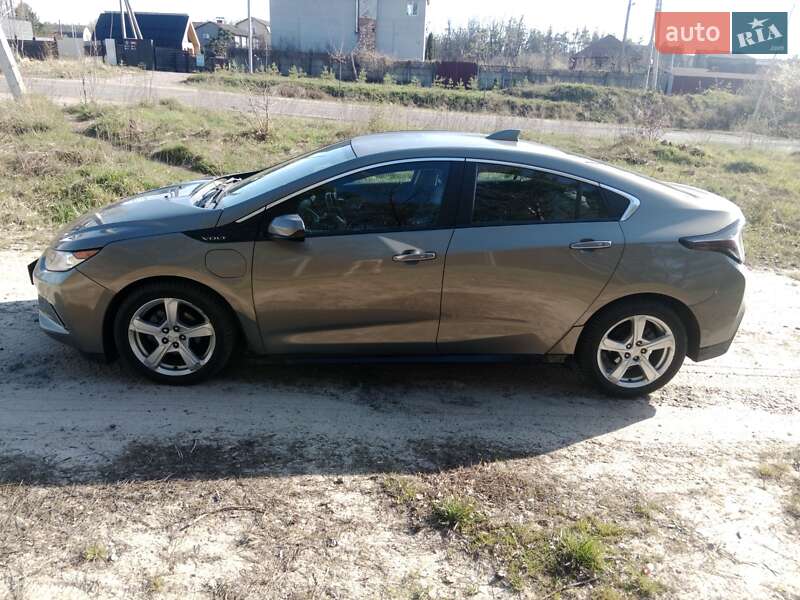 Хетчбек Chevrolet Volt 2017 в Києві