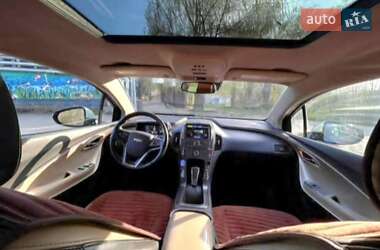 Хэтчбек Chevrolet Volt 2011 в 