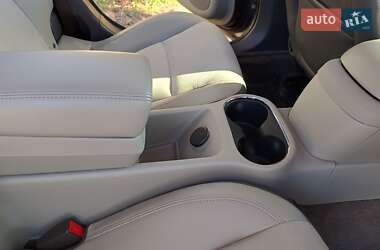 Хэтчбек Chevrolet Volt 2013 в 