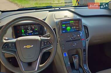 Хэтчбек Chevrolet Volt 2013 в 