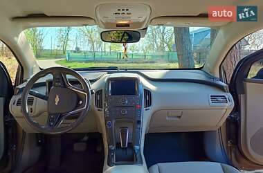 Хэтчбек Chevrolet Volt 2013 в 