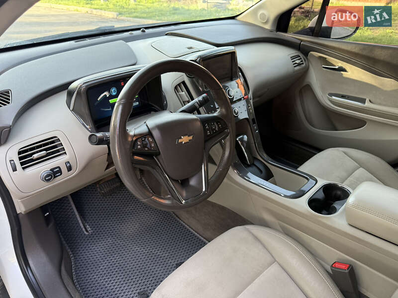 Хетчбек Chevrolet Volt 2013 в Києві