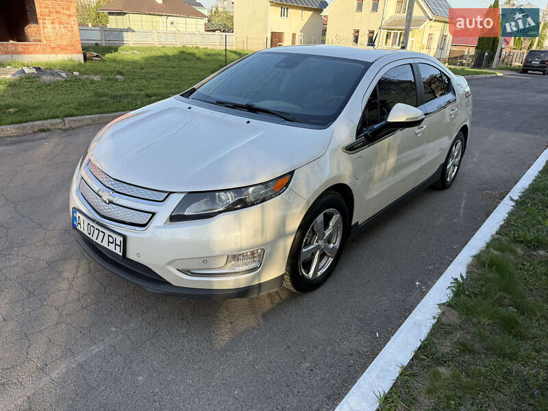 Хетчбек Chevrolet Volt 2013 в Києві