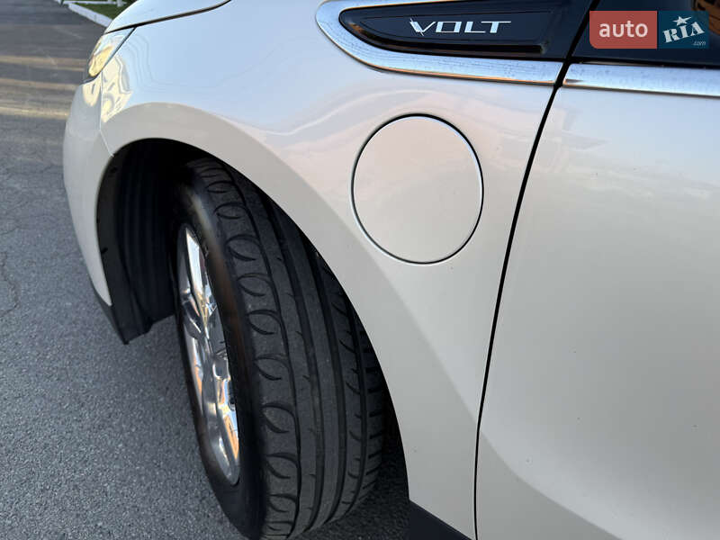 Хетчбек Chevrolet Volt 2013 в Києві