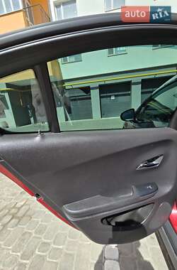 Хэтчбек Chevrolet Volt 2015 в 