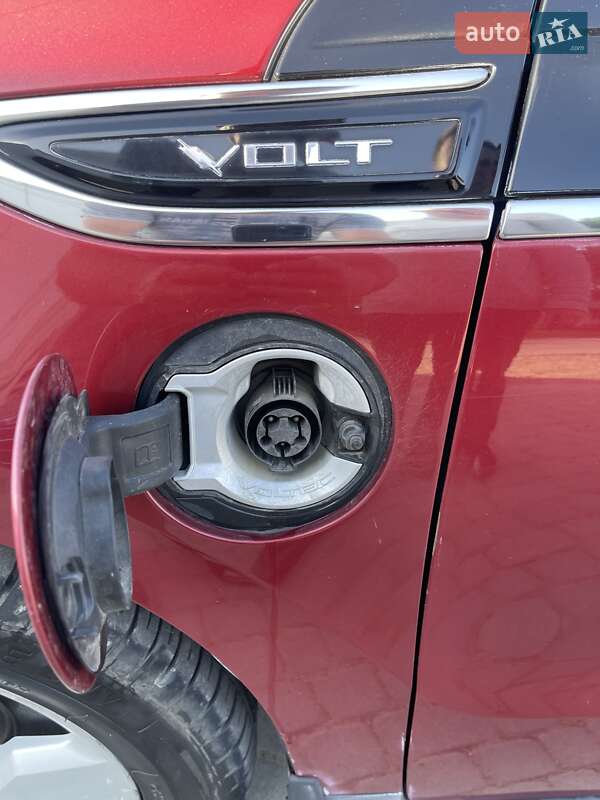 Хетчбек Chevrolet Volt 2014 в Косові