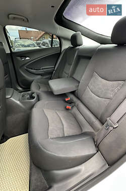 Хэтчбек Chevrolet Volt 2016 в 