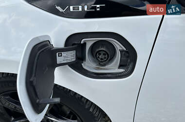 Хэтчбек Chevrolet Volt 2016 в 