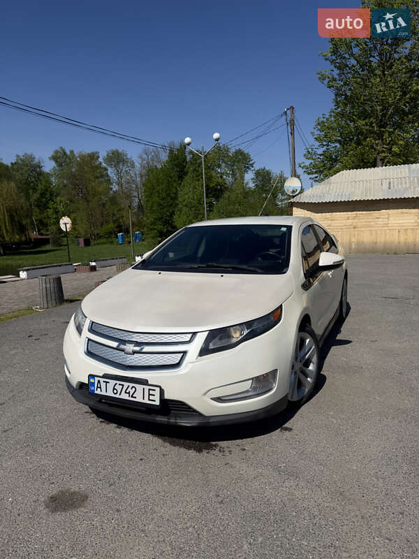 Хетчбек Chevrolet Volt 2013 в 